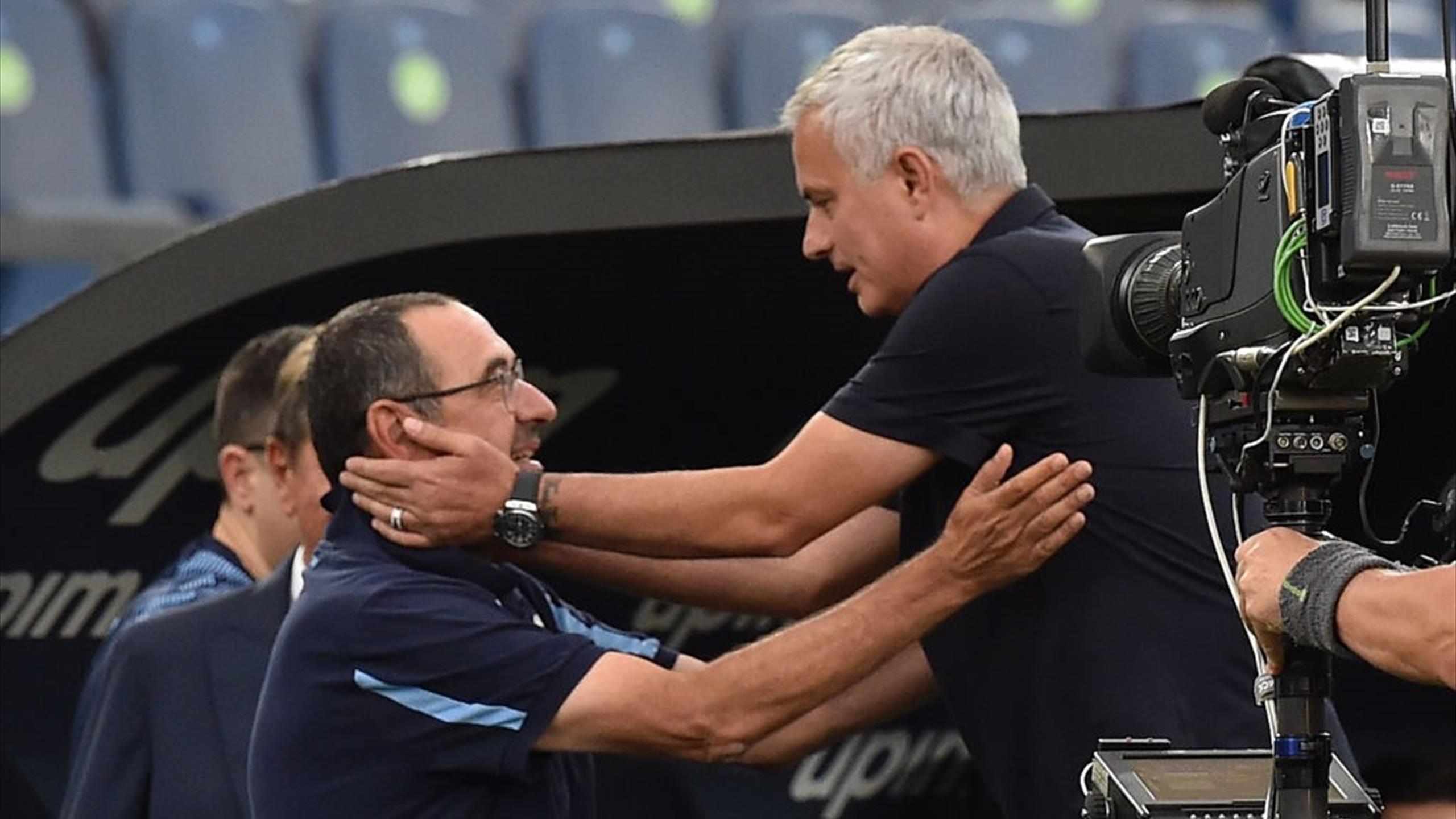 Roma-Lazio, ovvero Mourinho-Sarri: è il derby degli opposti