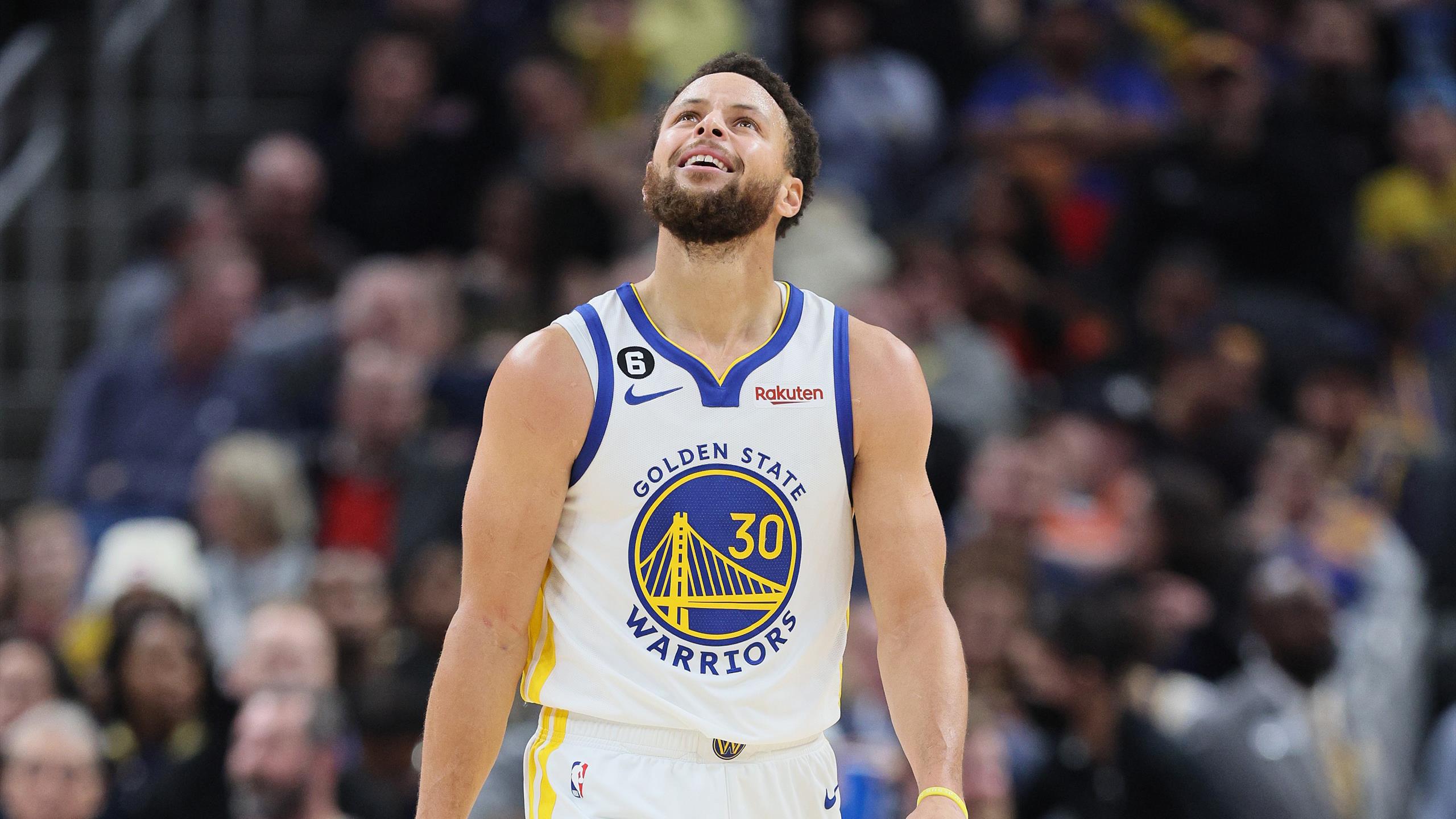 Spalla ko, Curry fuori alcune settimane: gli Warriors tremano