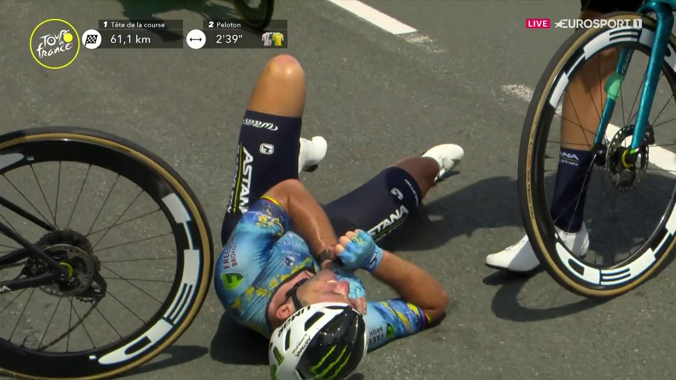 Disastro Cavendish: è addio al Tour! Che botta alla clavicola