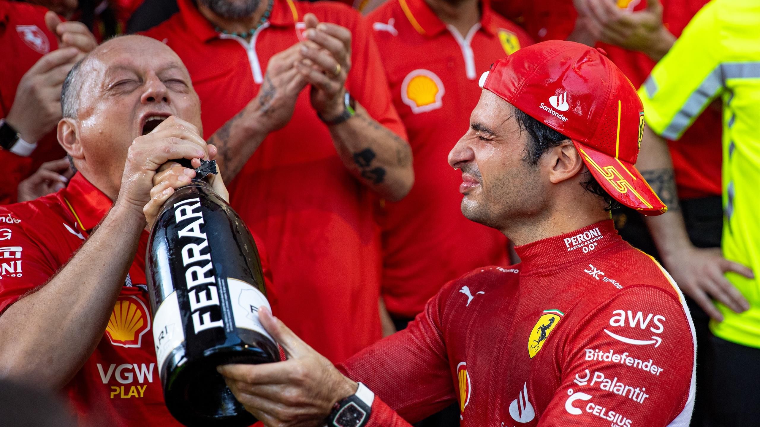 Vasseur: "Ferrari, puntiamo al Mondiale costruttori. Avevo fatto una promessa a Sainz"