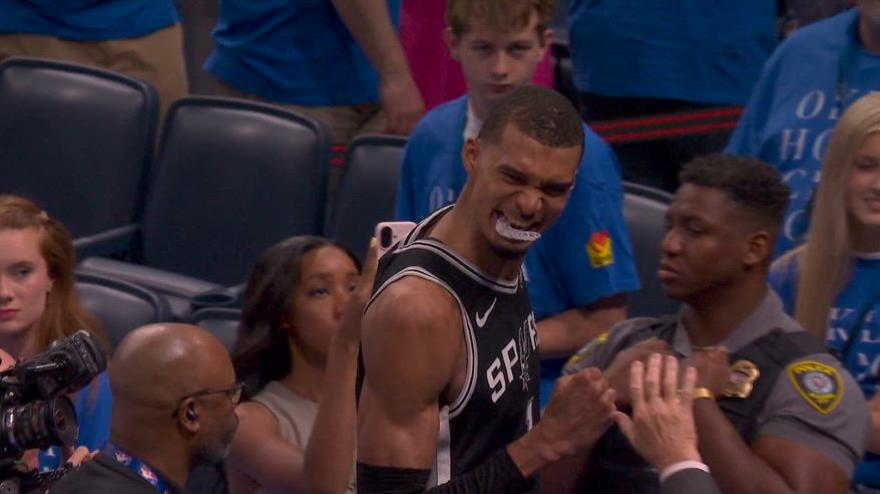 Oklahoma City-San Antonio 115-122, gara-1: highlights