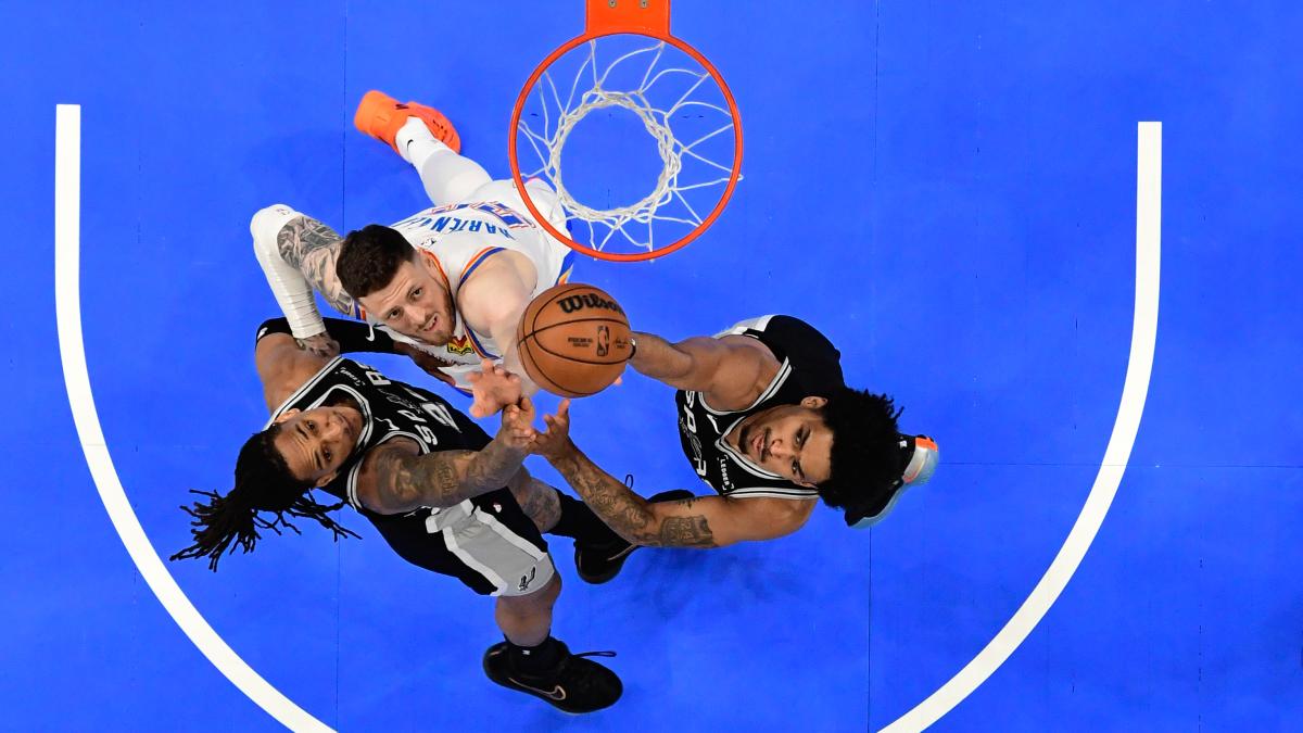 Caruso e Hartenstein trascinano i Thunder: gli Spurs cadono in casa e vanno sotto 2-3 nella serie