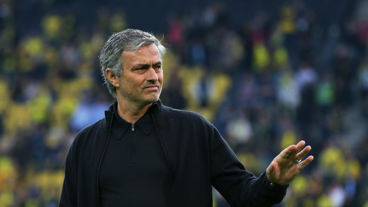 Il Real sembra un asilo? Arriva il maestro Mourinho: cosa chiede a Florentino per ripartire