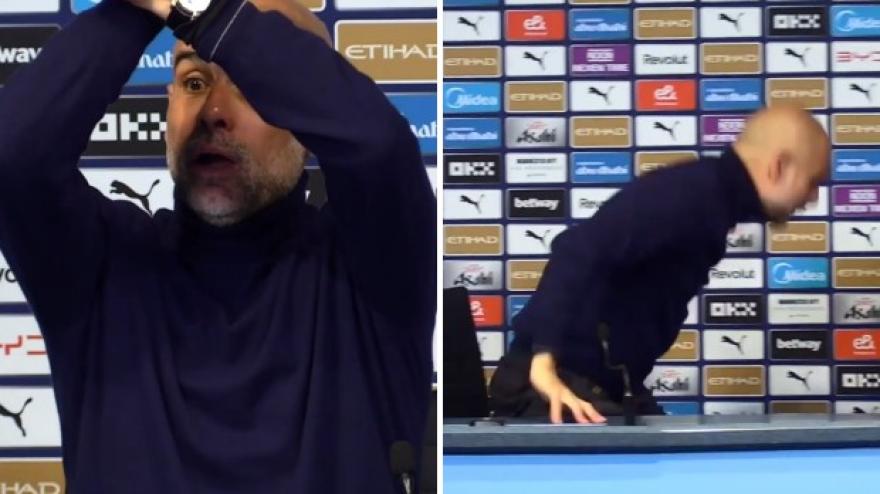 Guardiola incrocia le braccia: "Come On You Irons!". La gufata contro l'Arsenal