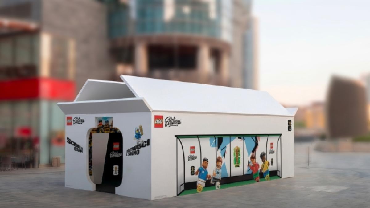 LEGO accende la febbre Mondiale: a Milano arriva lo Stadium, inaugurato da Del Piero