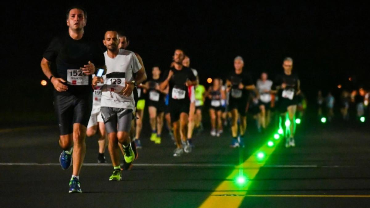 Milano Linate Runway Run 2026, Cisalfa è lo sponsor della corsa notturna in aeroporto