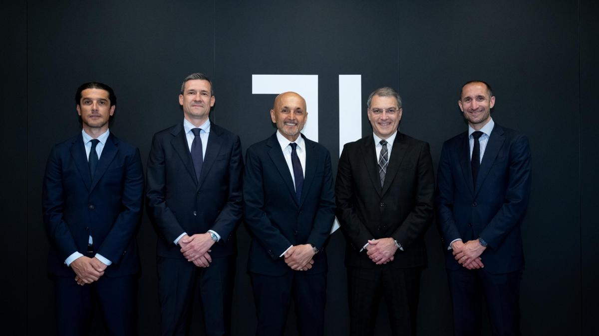 Più dirigenti che trofei, sei anni di idee confuse: questa Juve non sembra la Juve