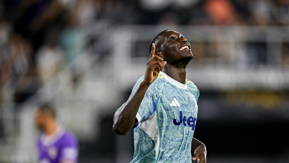 Juve-Kolo Muani, ci siamo! Carnevali accelera, accordo a un passo, al raduno ci sarà. I dettagli