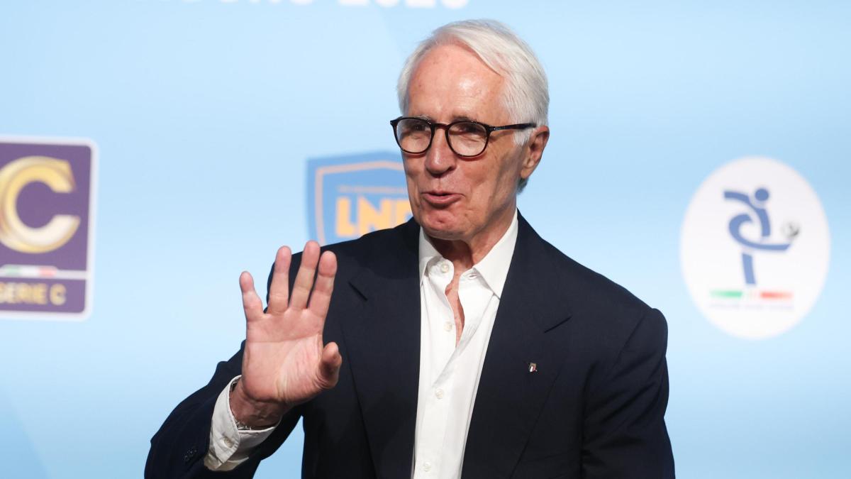 Malagò: "Maldini era il piano A, il nuovo ct sarà una scelta condivisa"
