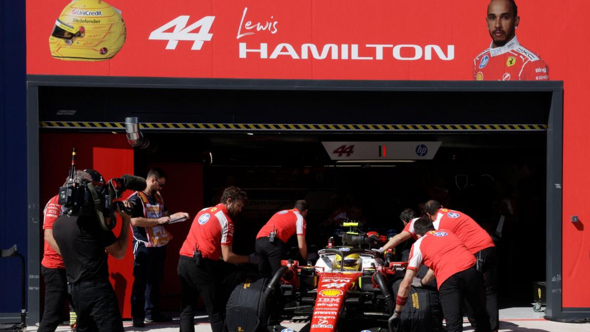 Hamilton duro sulle voci: "Non ho mai chiesto di sostituire membri del team Ferrari"