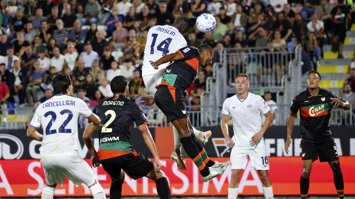 La Lazio non si ferma più: vince a Venezia e aggancia Inter e Roma in vetta