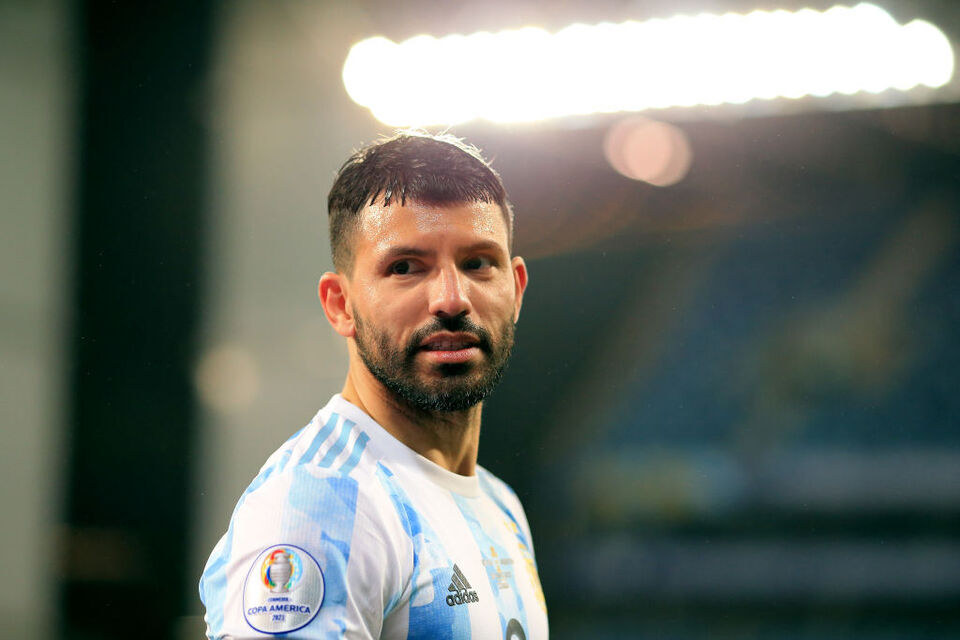 Dall'Argentina: "Indagini sul narcotraffico, il boss Alvarez voleva coinvolgere Aguero per i suoi affari"