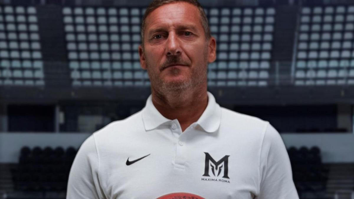 Francesco Totti cambia campo: advisor della Maxima Roma di basket. "Avevo bisogno di nuovi stimoli"