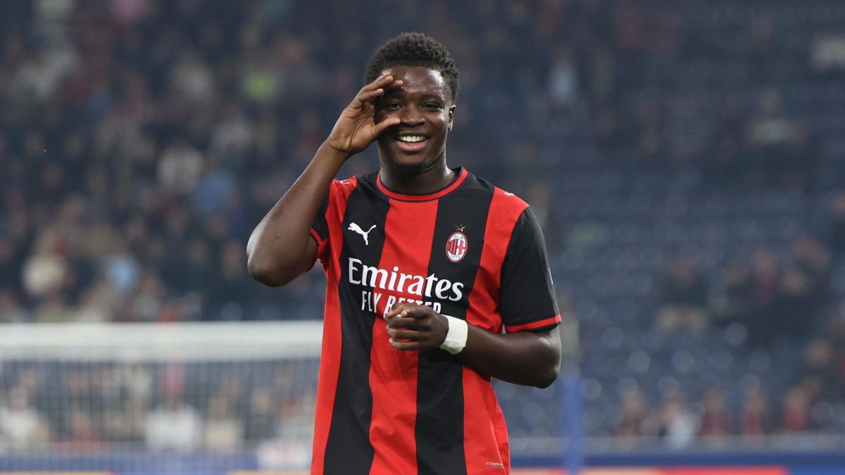 Le partite di oggi: Milan-Atalanta e Juventus-Lazio. In campo Serie B, Premier, Bundesliga, Liga e Ligue 1