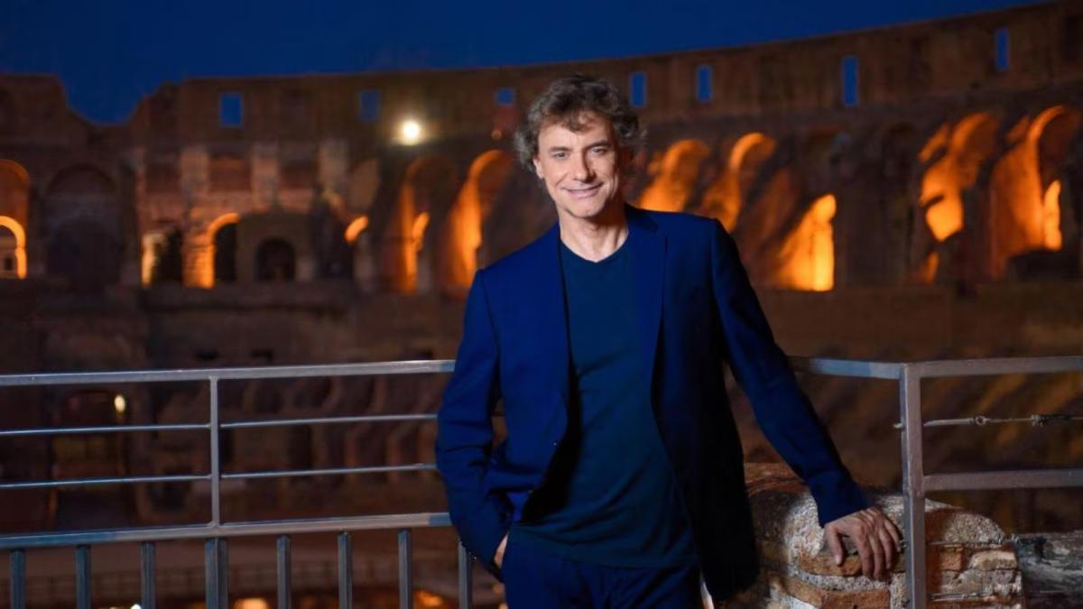 Alberto Angela racconta Giulio Cesare: stasera su Rai 1 la serata evento dal Colosseo