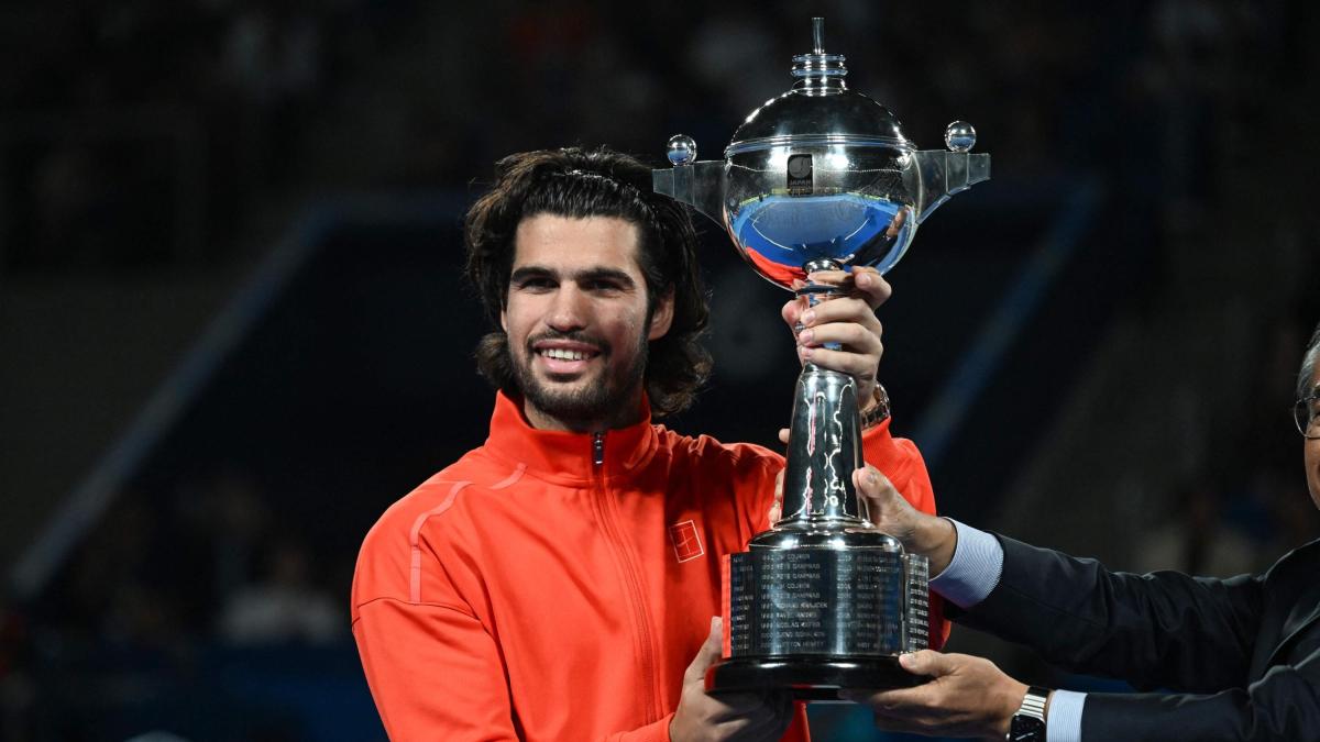Riecco il vero Alcaraz: lo spagnolo trionfa all'Atp 500 di Tokyo contro Lehecka